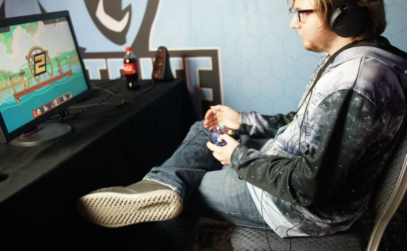 how to make money playing video games